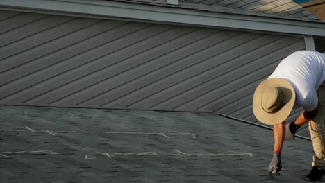 Men-inspecting-and-chalking-the-roof