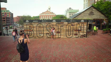 Boston,-Mamá