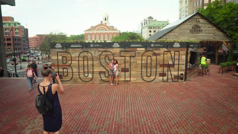 Boston,-Ma