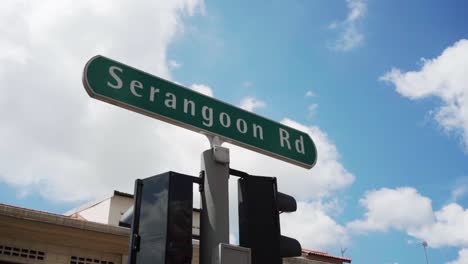 Serangoon-Straßenschild-Singapur-Little-India