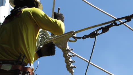 Linemen-Replacing-Transmission-Line-Wire,-Philippines