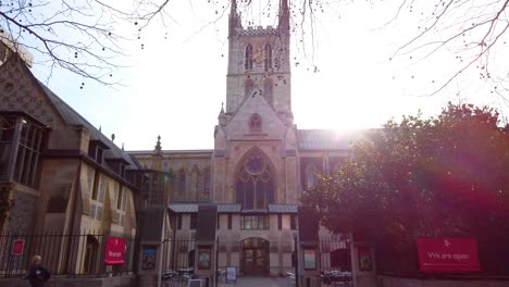 Southwark-Cathedral-Im-Zentrum-Von-London-Sonniger-Tag