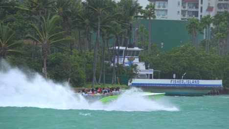 Isla-Pescador---Ferry---Miami,-Florida