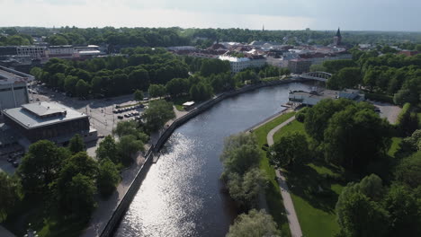 Aerial-footage-of-a-Tartu-city-centre
