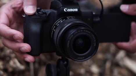 Se-Está-Configurando-Una-DSLR-Canon-Para-Grabar-Un-Vlog