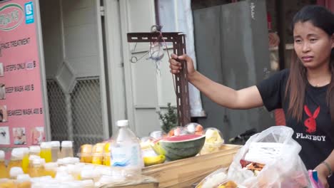 Girl-with-a-foodwagon-in-asia.