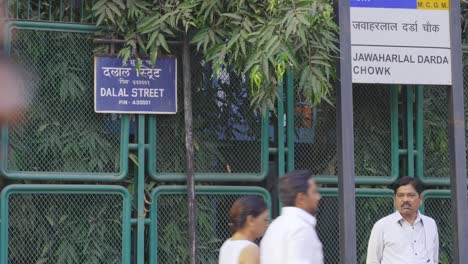 Bombay-Stock-Exchange-Dalal-Street-name-board,-India