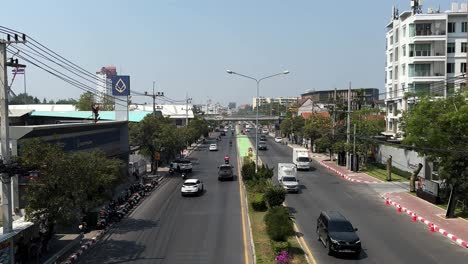 Traffic-View-From-Above-in-Downtown-Hua-Hin,-Thailand