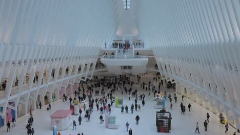 Multitude-of-people-in-Oculus-Mall,-World-Trade-Center-Path-station,-New-York