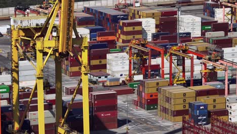Containerterminal-Des-Kommerziellen-Seehafens-Von-Manzanillo-In-Colima,-Mexiko---Drohnenaufnahme