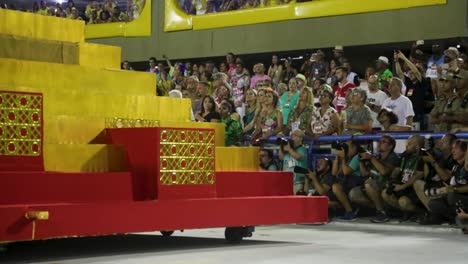 Carnaval-main-parade-cars-in-Rio-de-Janeiro,-Brazil