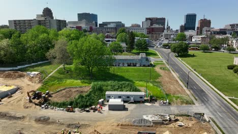 Residential-housing-construction-in-urban-American-city