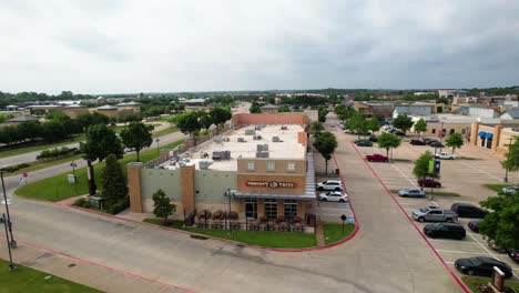 Redaktionelle-Luftaufnahmen-Von-Torchy&#39;s-Tacos-In-Highland-Village,-Texas,-1601-Village-Pkwy-Ste-K110,-Highland-Village,-Texas-75077