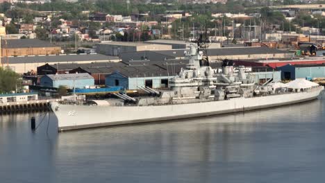 Die-USS-New-Jersey-Ist-Ein-Schlachtschiff-Der-Iowa-Klasse