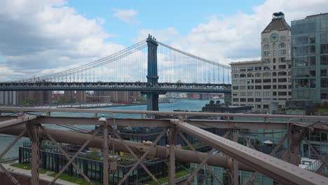 Blick-Auf-Die-Manhattan-Bridge-Von-Der-Brooklyn-Bridge-In-New-York