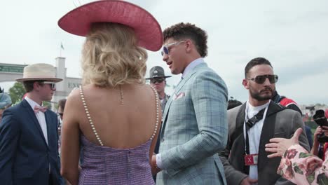 Patrick-Mahomes-Y-Esposa,-Brittany-Mahomes-En-El-Derby-De-Kentucky