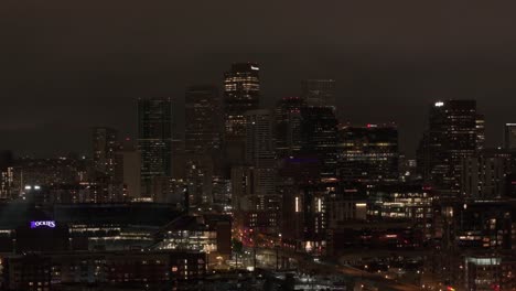 Denver,-Colorado,-Toma-De-Establecimiento-Nocturna