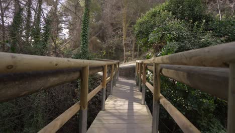 Mittelmeer-Naturschutzgebiet-Der-Schlucht-Der-Mühlen