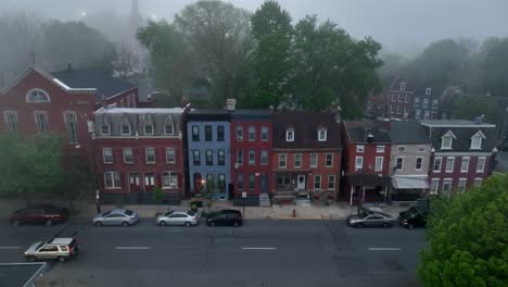 Downtown-street-on-a-cloudy-morning