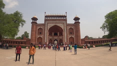 Eine-Standbildaufnahme-Des-Tores-Des-Großen-Taj-Mahal