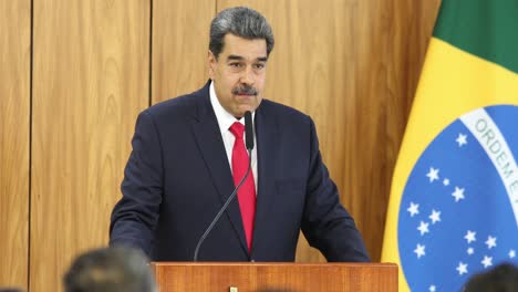 Nicolas-Maduro-in-a-press-conference-in-Brazil