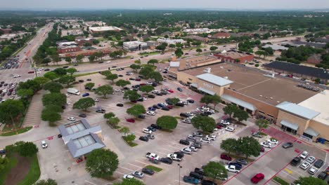 Editorial-Aerial-footage-of-Kroger-in-Flower-Mound-Texas-located-at-2709-Cross-Timbers-Rd,-Flower-Mound,-TX-75028