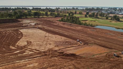 Yarrawonga,-Victoria,-Australia---2-June-2023:-Over-the-top-of-the-earthworks-in-the-new-residential-stage-at-Silverwoods-Estate-in-Yarrawonga-Victoria