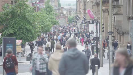 Timelapse-of-Buchanan-Street-in-Glasgow-as-shoppers-go-about-their-business