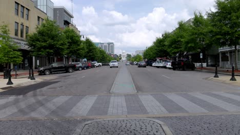 Dexter-Avenue-in-downtown-Montgomery,-Alabama-with-stable-video