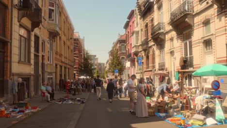 People-On-The-Street-At-Second-Hand-Trade-Market-In-Brussels,-Belgium