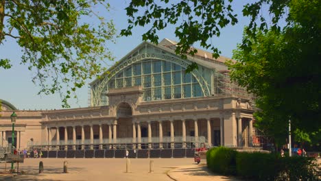 Cinquantenaire-Palais-mondial-in-Brussels,-Belgium_4K-video