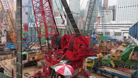 Chinesische-Ingenieurarbeiter-Werden-Bei-Einem-Bauprojekt-In-Hongkong-Gesehen