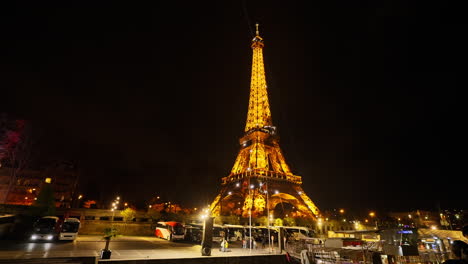 Stunning-Sparkling-Lights-From-The-Eiffel-Tower-At-Night-In-The-City-Of-Paris-In-France