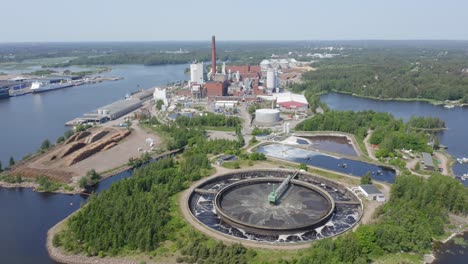 Stora-Enso-Sunila-Zellstofffabrik-Und-Ihre-Abwasseraufbereitungsanlagen