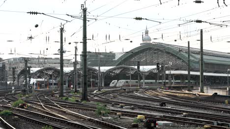 Estación-Central-De-Colonia-Vista-Desde-Heinrich-boell-platz