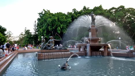 Redaktionelle-Ansicht-Des-Archibald-Memorial-Fountain-Im-Hyde-Park-North-In-Sydney