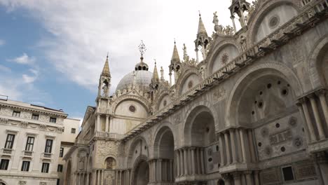 Basílica-De-San-Marcos-Vista-Desde-La-Piazzetta-Dei-Leoncini