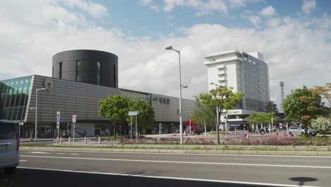 Establecimiento-De-Vista-De-La-Principal-Estación-De-Tren-De-Hakodate-Hokkaidō,-La-Principal-Isla-Norte-De-Japón