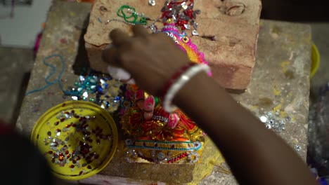 An-artist-is-making-an-idol-of-a-Hindu-deity