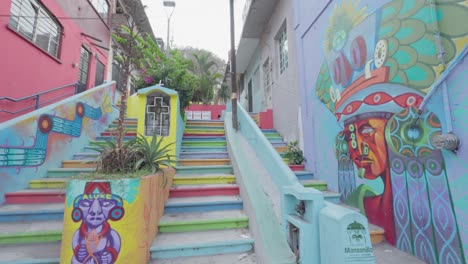 Paint-Jack-Y-Escaleras-Coloridas-Arte-Urbano.
