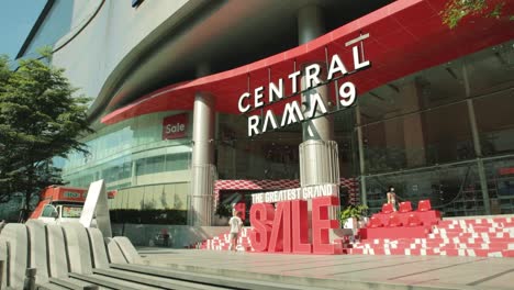 Central-Plaza-9-Shopping-Mall-Entrance-on-a-Sunny-Day-at-Phra-Ram-9,-Bangkok,-Thailand