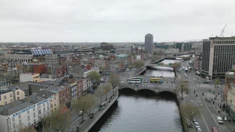 O'Connell-Bridge-in-Dublin,-Ireland.-Cinematic-Drone-Flight