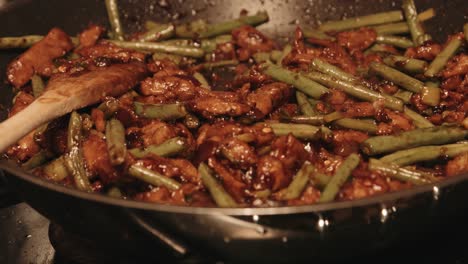 Slow-Pan-of-Vegan-Pork-Teriyaki-Dish-with-Green-Beans-and-Red-Onions