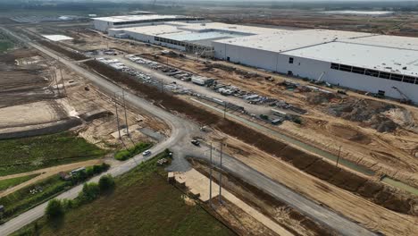 4K-Luftvorbeiflug-Der-Blueoval-City-In-Stanton,-Tennessee