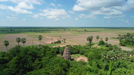 Angkor-Tempel,-Trapeang-Pong,-Drohnen-Umlaufbahn