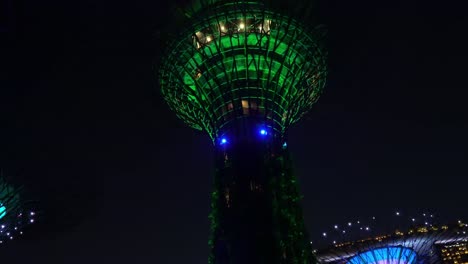 Singapur-Super-Tree-Grove-En-El-Espectáculo-De-Luces-Nocturno
