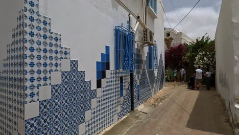 Djerbahood-Bunte-Straßenkunst-Von-Djerba-In-Tunesien
