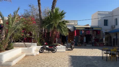 Vista-Del-Pintoresco-Mercado-De-Houmt-El-Souk-En-Djerba,-Túnez