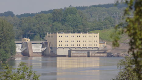 Bullerforsen-hydroelectric-power-plant-in-Dal-river,-Borlange