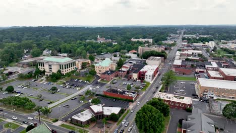 Asheboro-NC,-North-Carolina-high-aerial-pullout-over-town